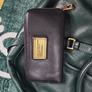 Marc jacobs classic zip wallet